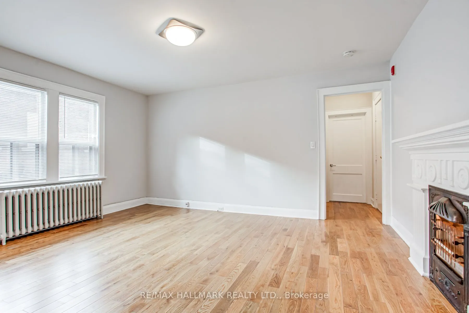 27 Sherwood Avenue, #4