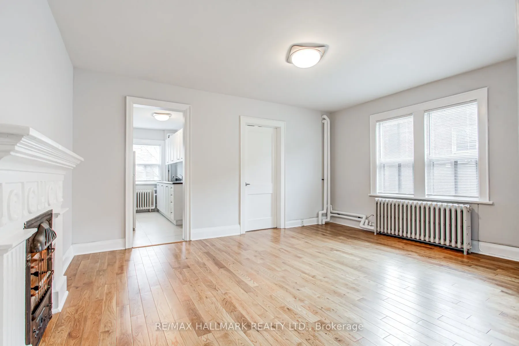 27 Sherwood Avenue, #4