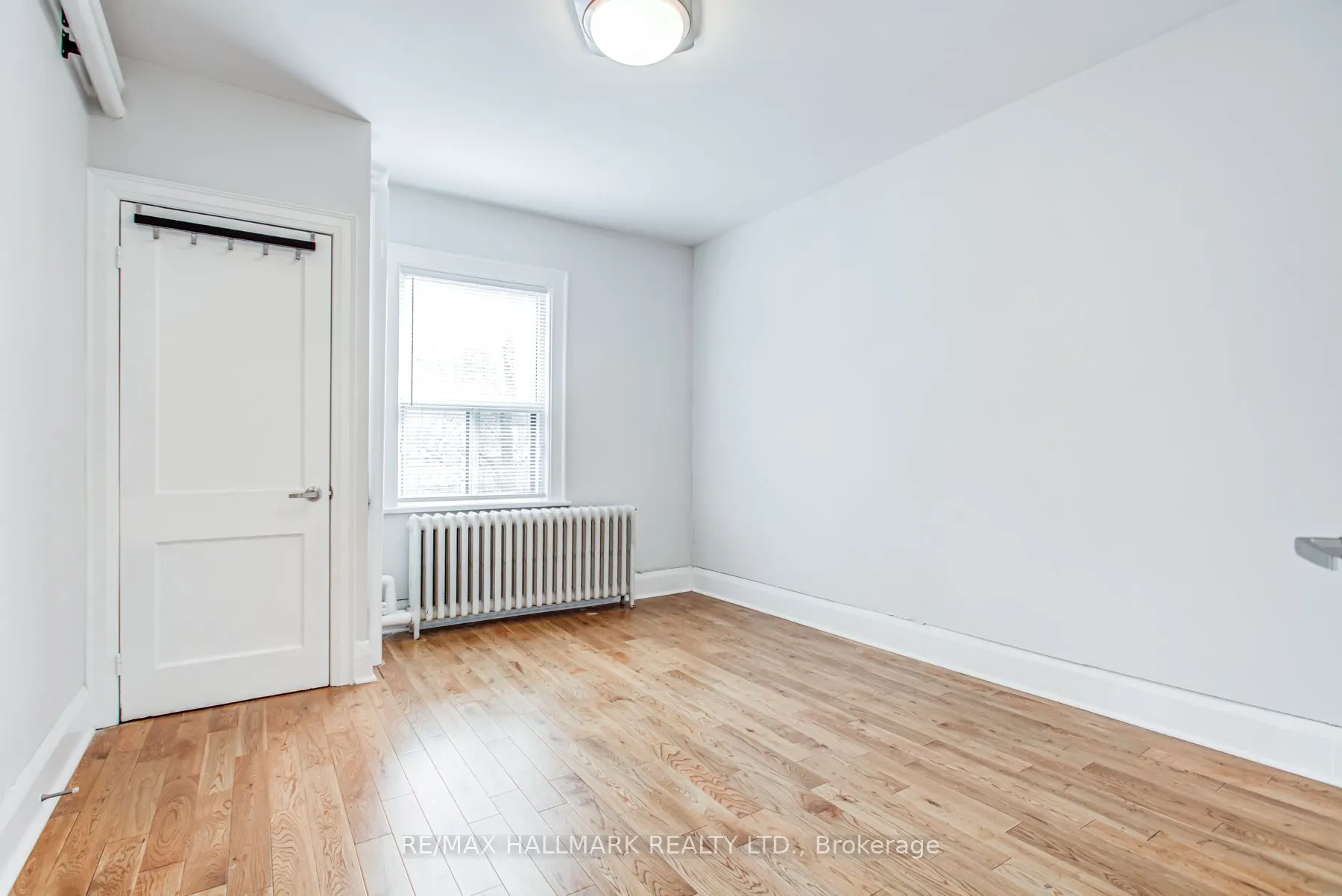 27 Sherwood Avenue, #4