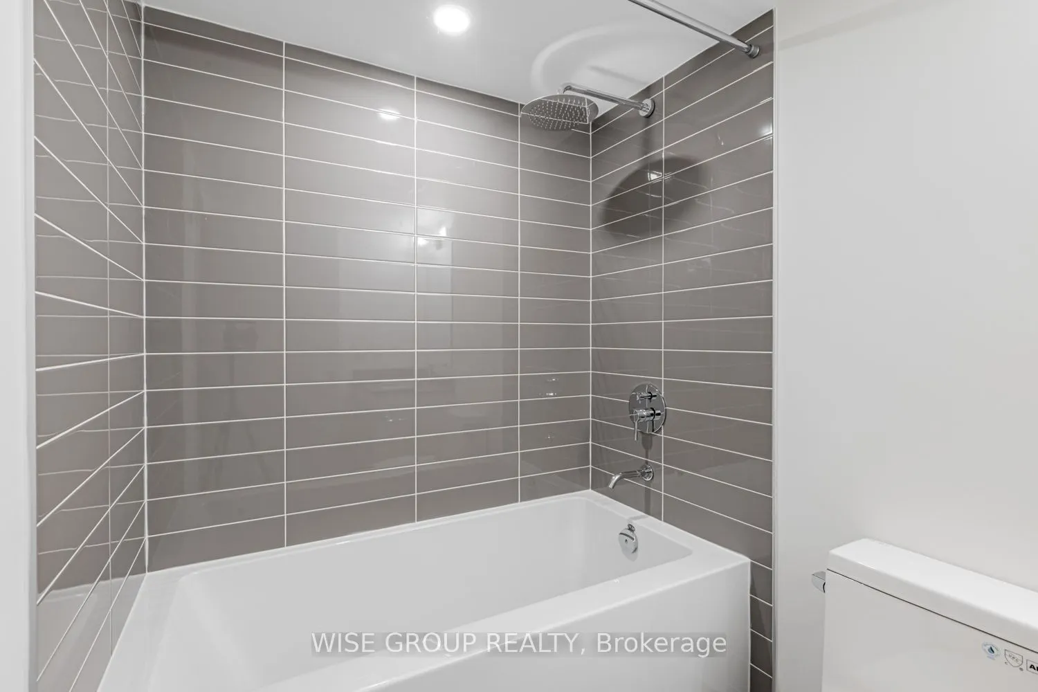 500 Wilson Avenue, #303