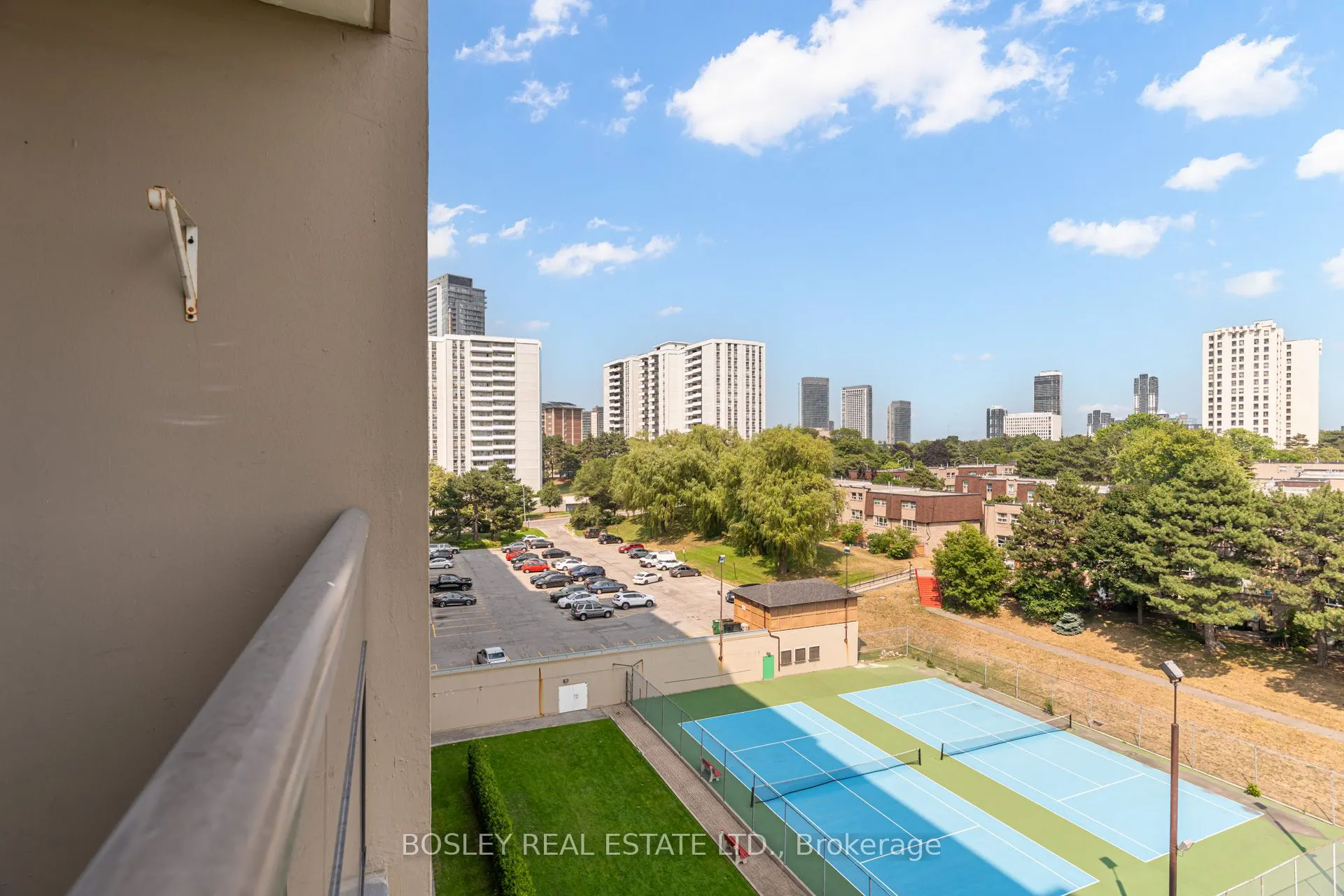 5 Parkway Forest Drive, #801