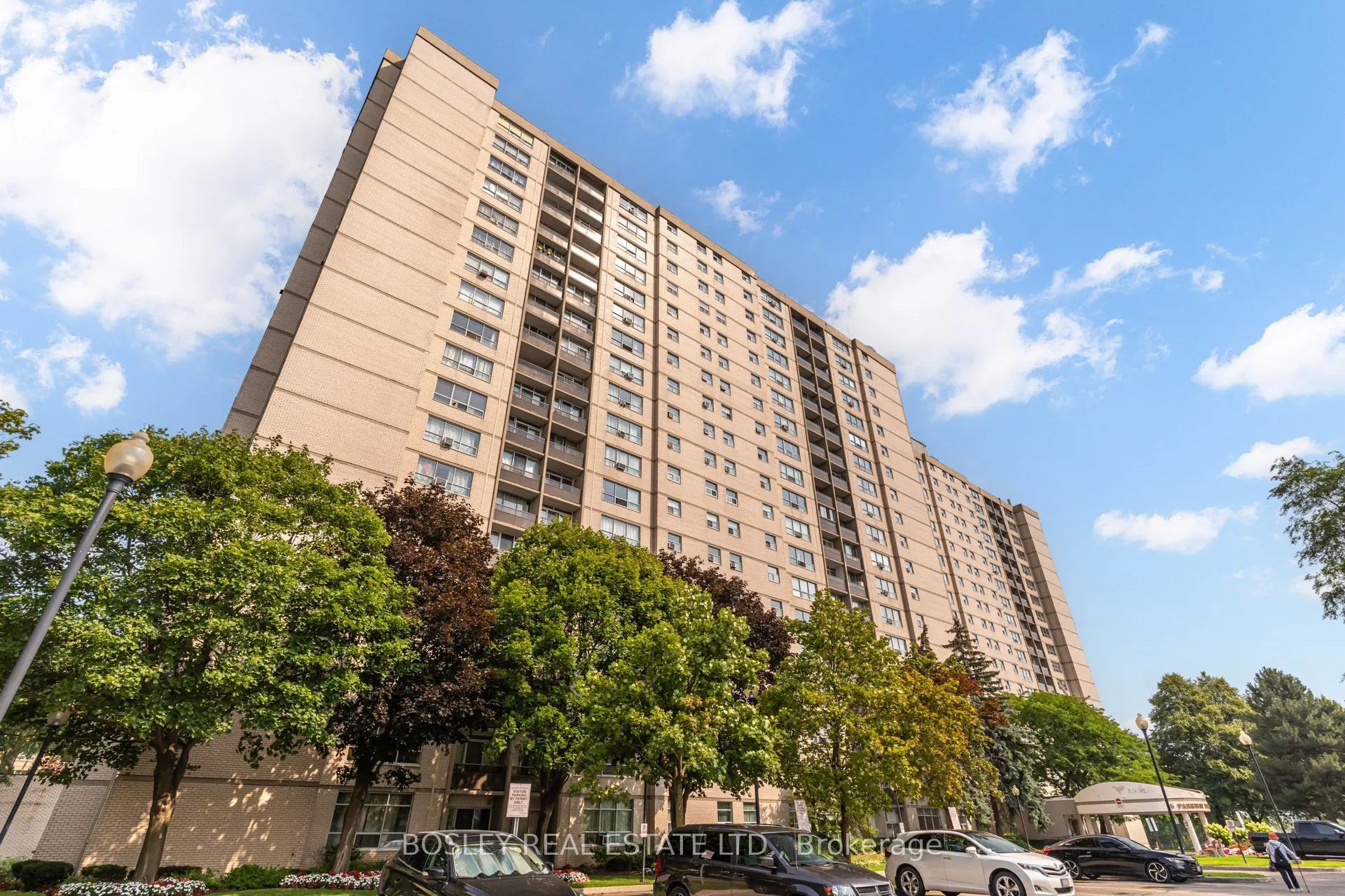 5 Parkway Forest Drive, #801