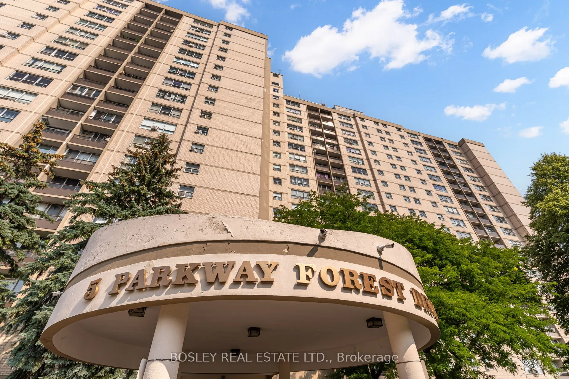 5 Parkway Forest Drive, #801