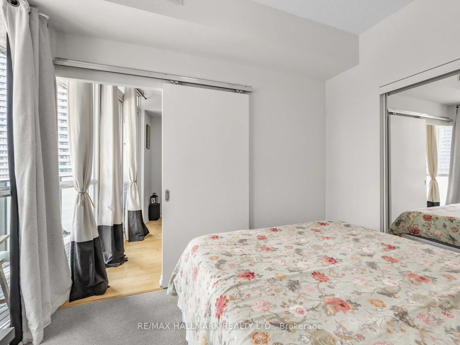 65 Bremner Boulevard, #2109