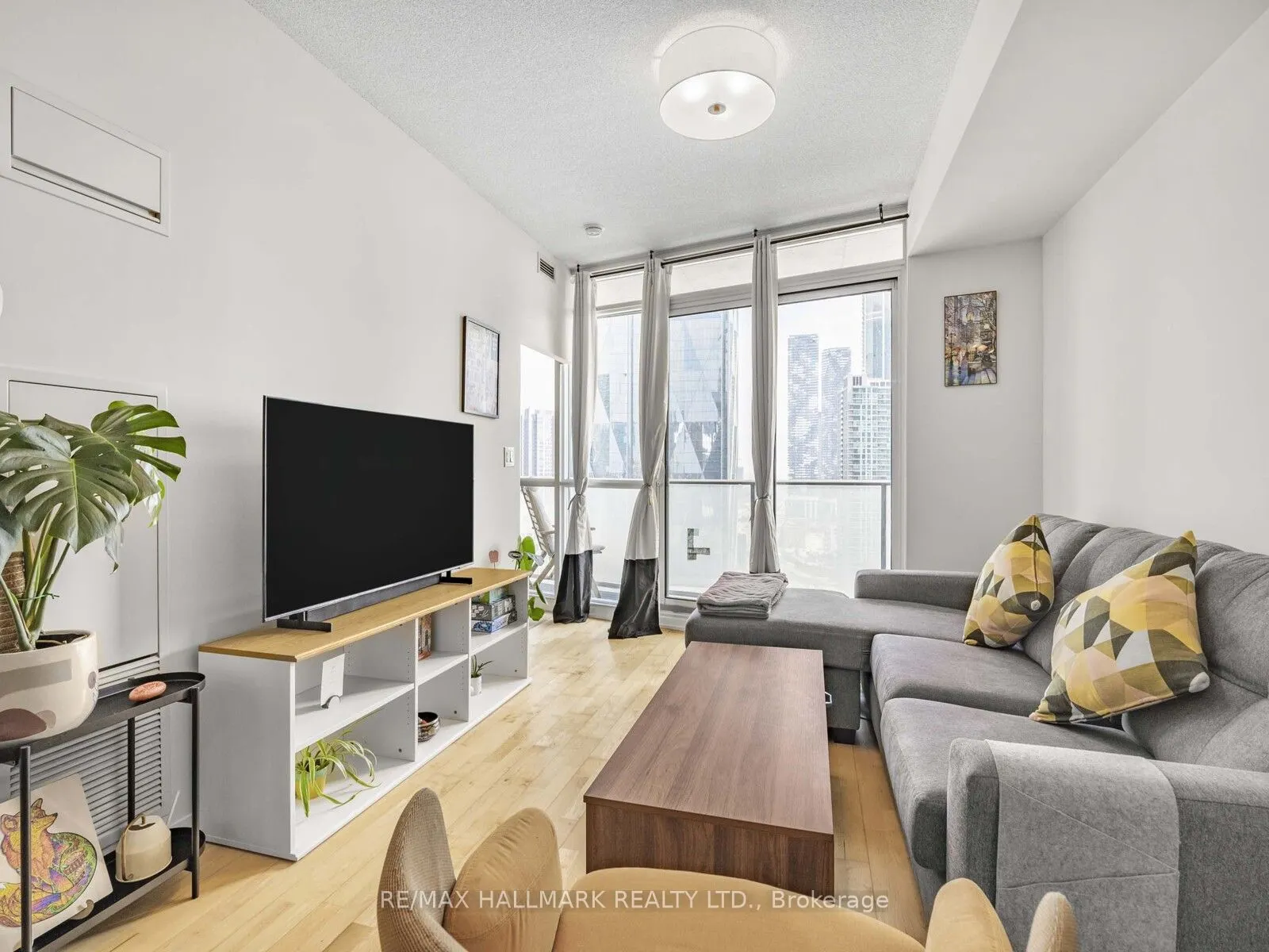 65 Bremner Boulevard, #2109