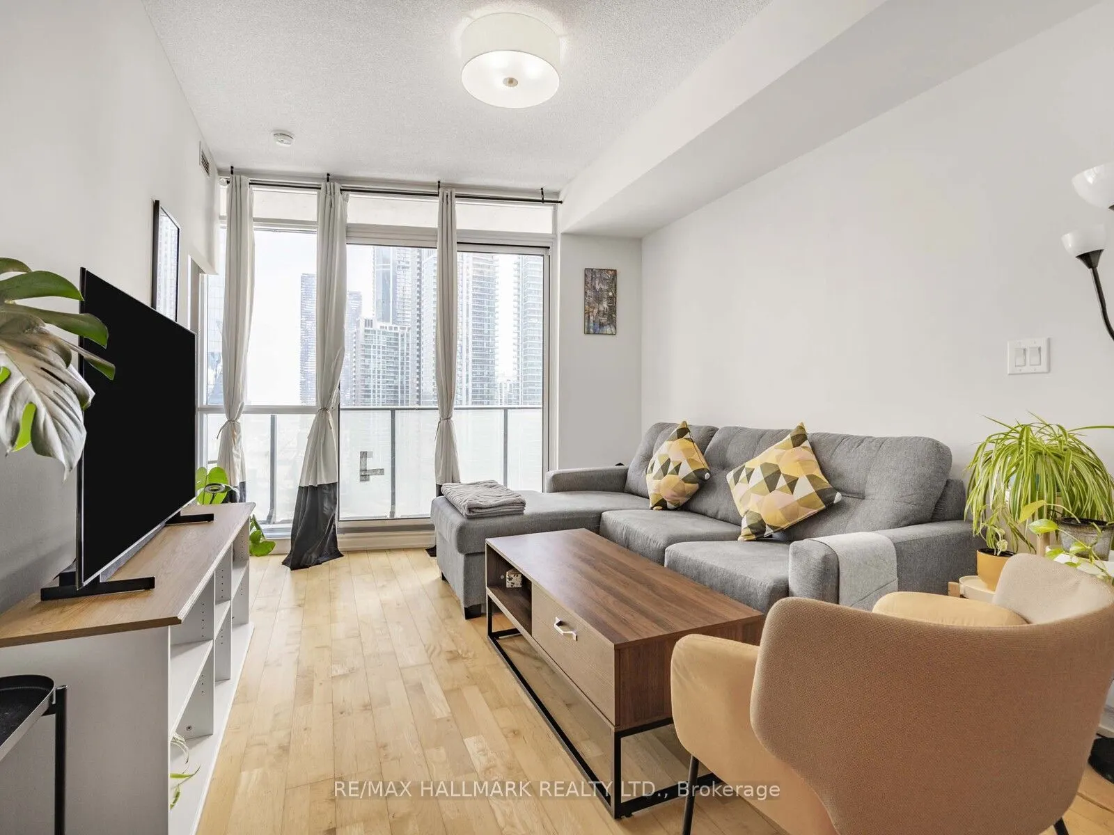 65 Bremner Boulevard, #2109