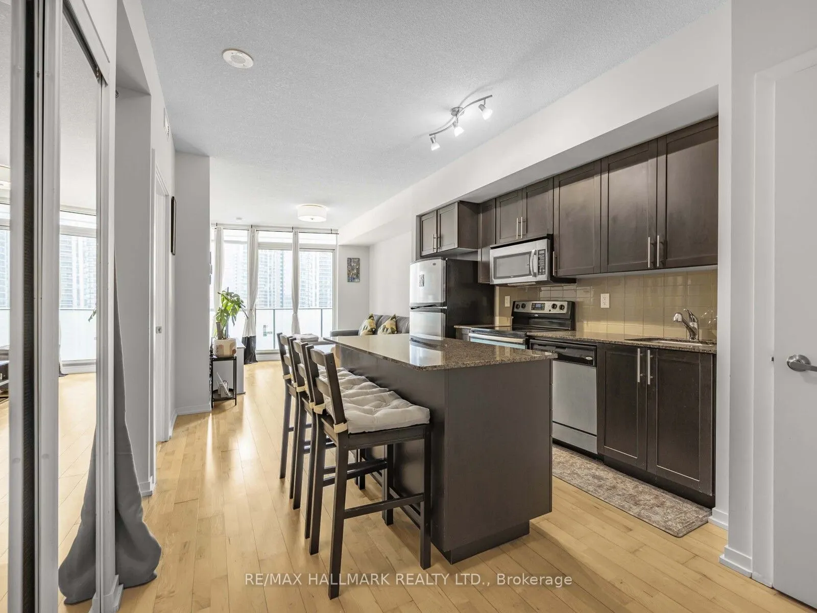 65 Bremner Boulevard, #2109