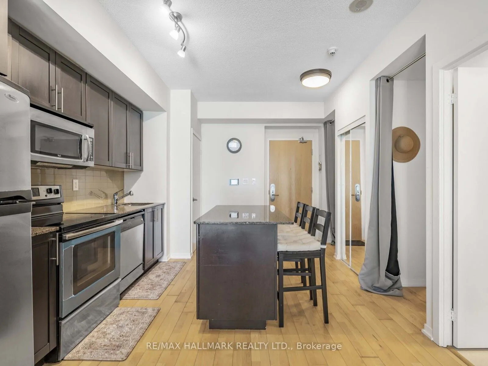 65 Bremner Boulevard, #2109