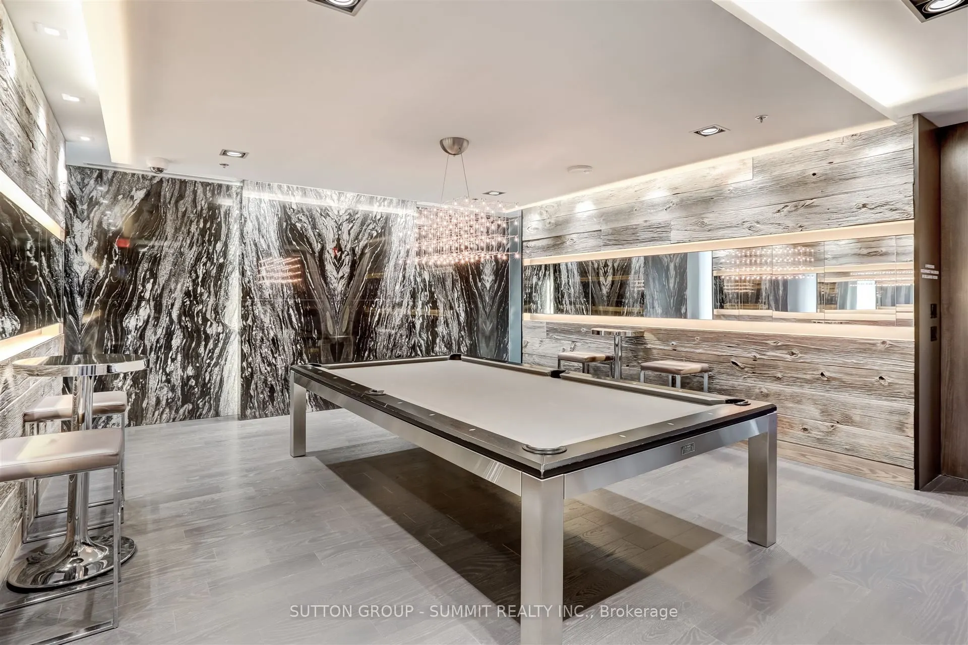 30 Nelson Street, #1008