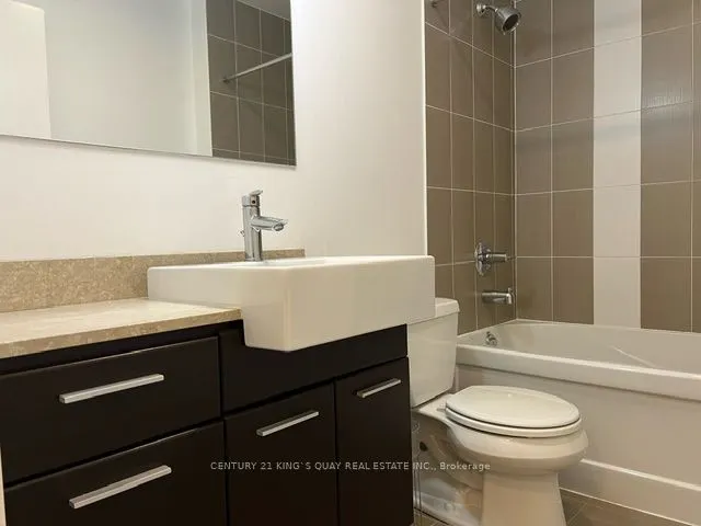 770 Bay Street, #909