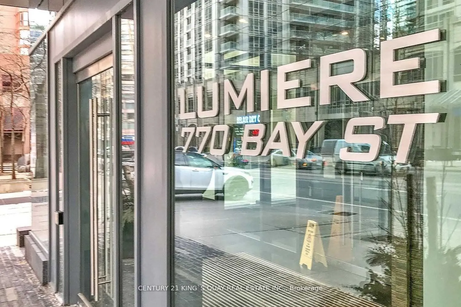 770 Bay Street, #909