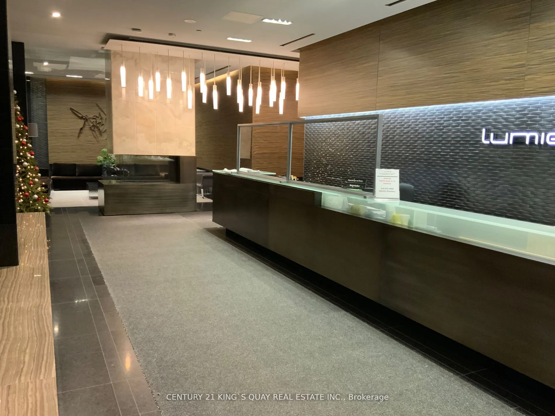 770 Bay Street, #909