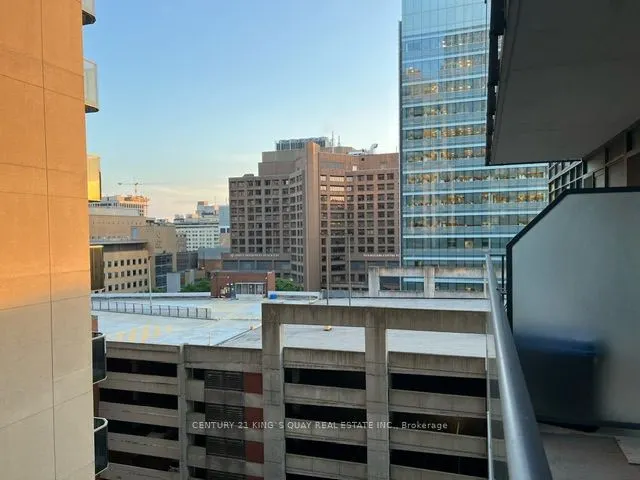 770 Bay Street, #909