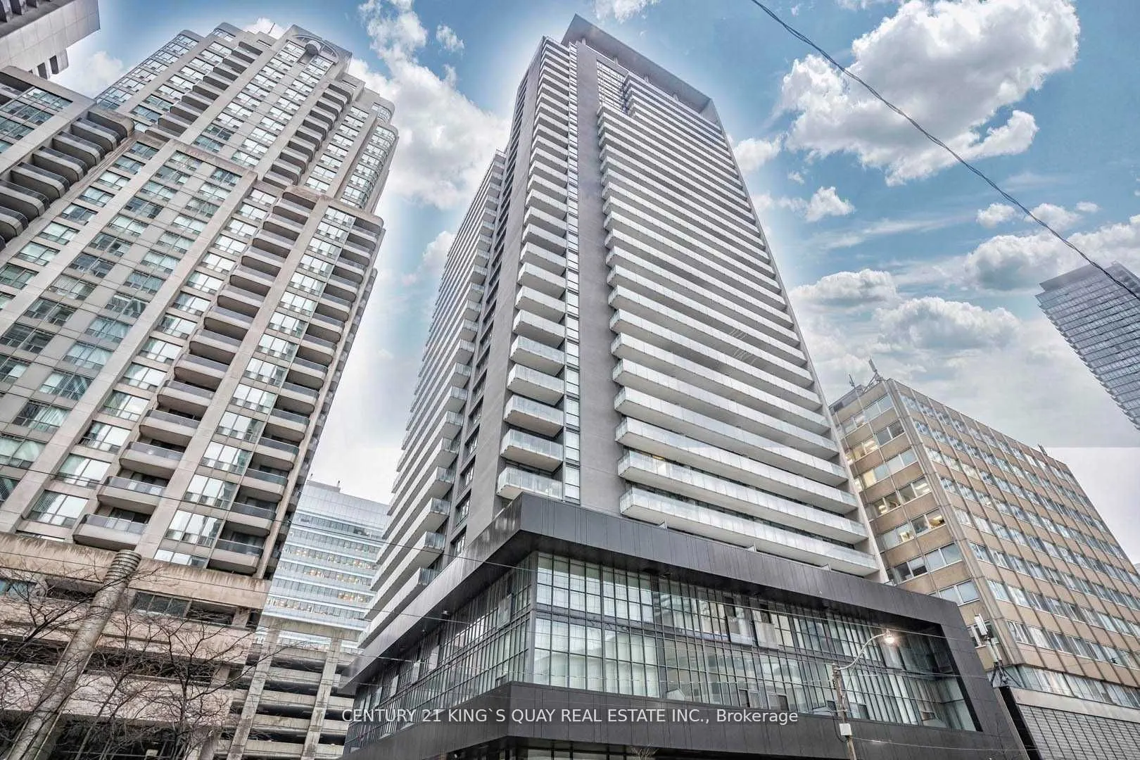 770 Bay Street, #909