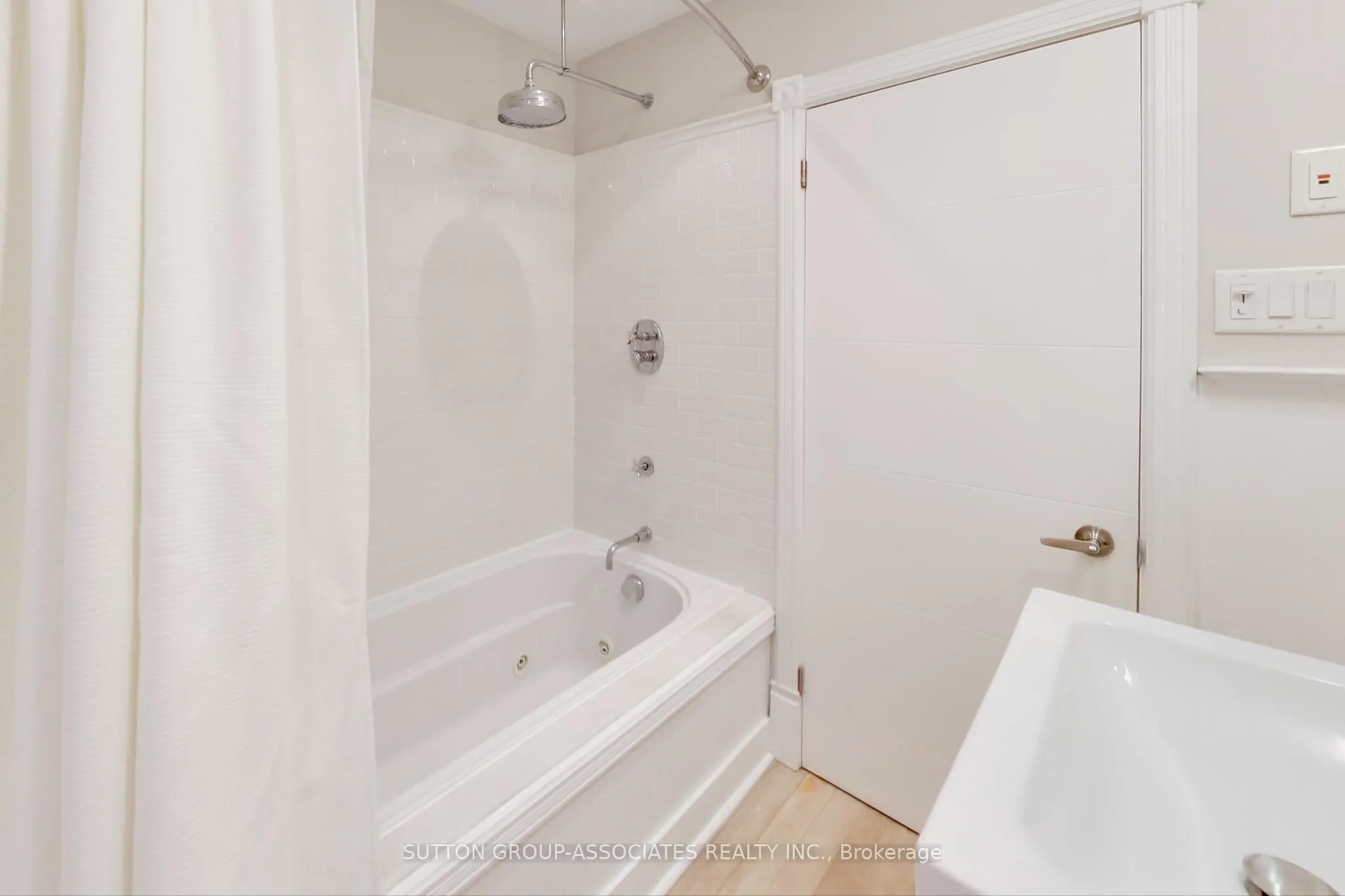 177 Humewood Drive