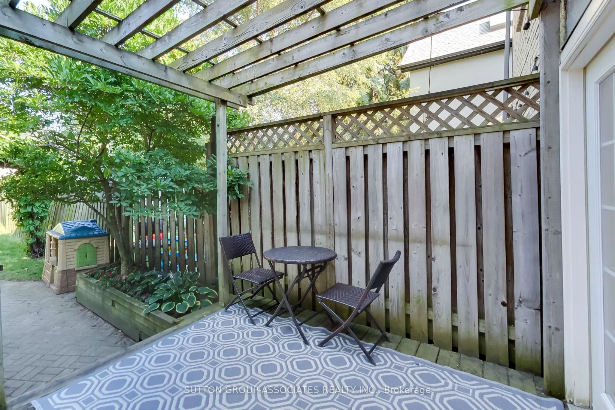 177 Humewood Drive