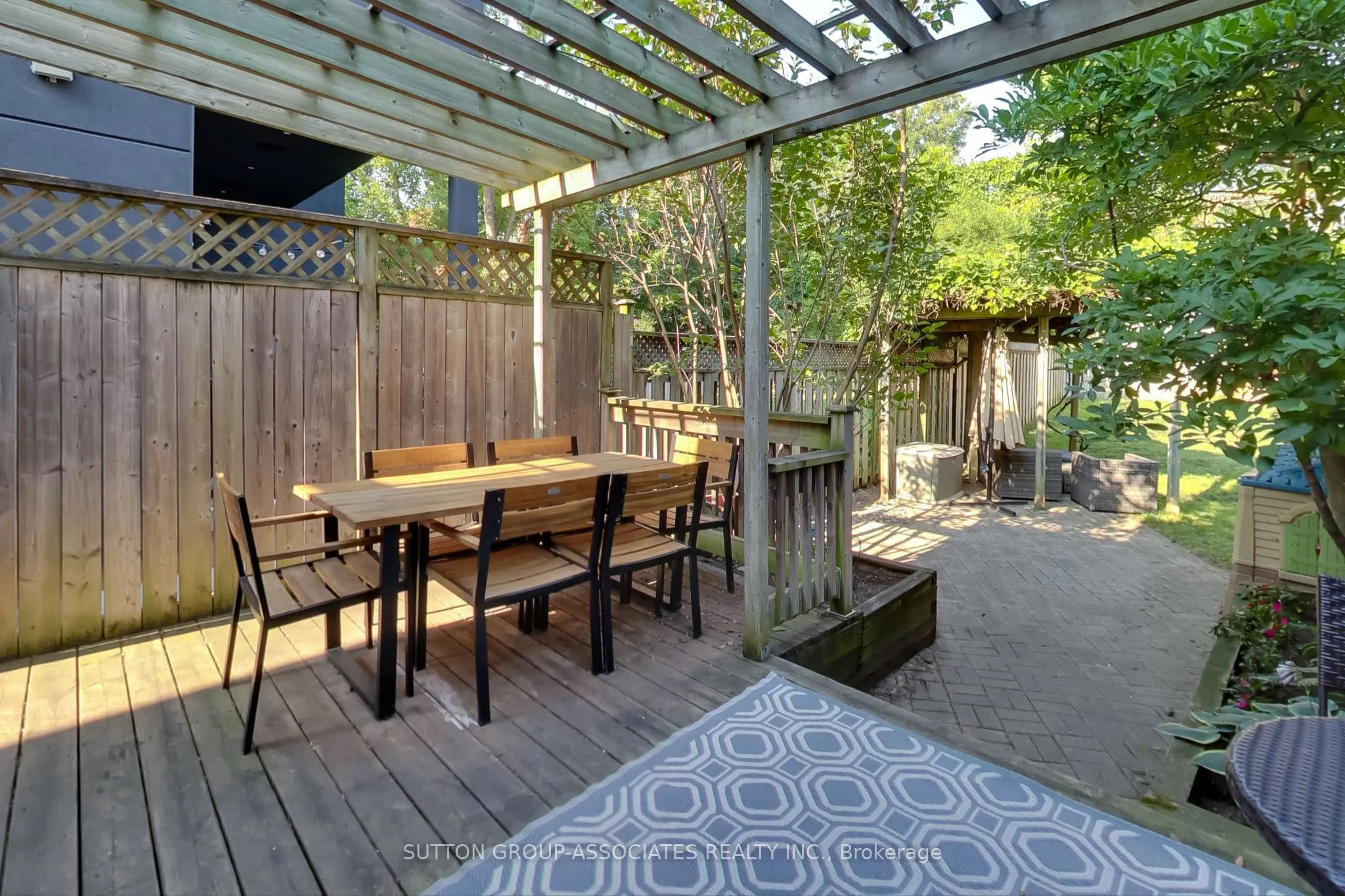 177 Humewood Drive