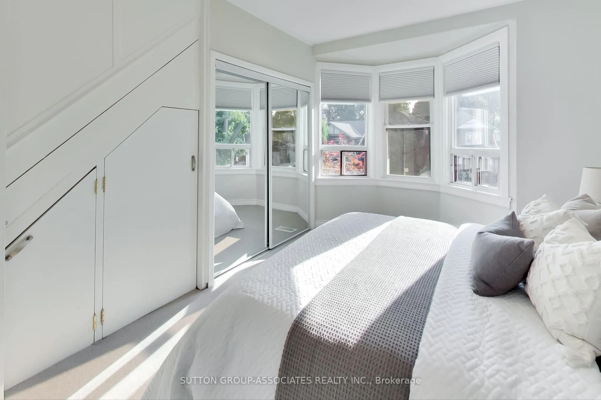 177 Humewood Drive