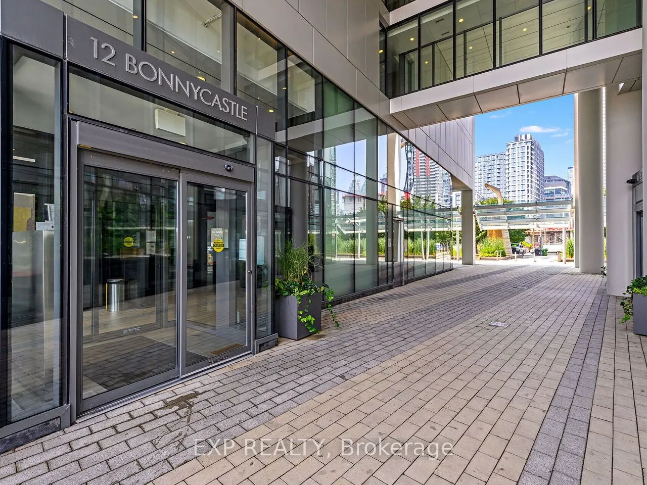 12 Bonnycastle Street N, #908