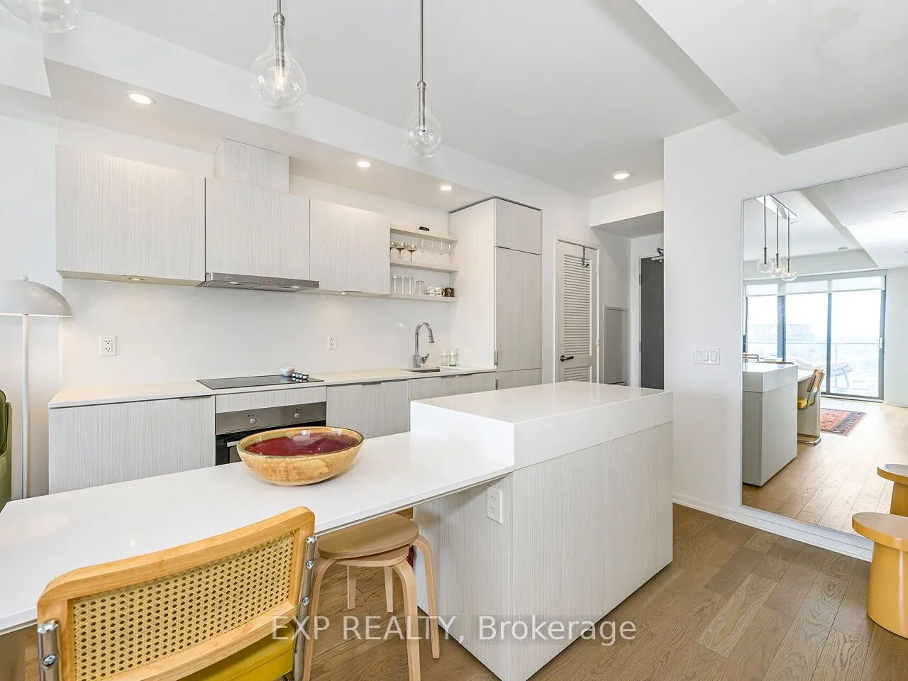 12 Bonnycastle Street N, #908