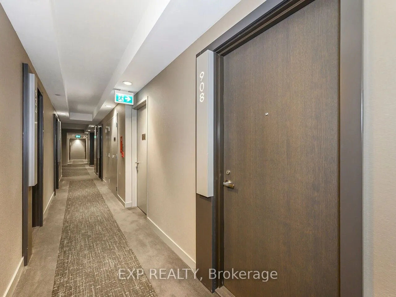 12 Bonnycastle Street N, #908