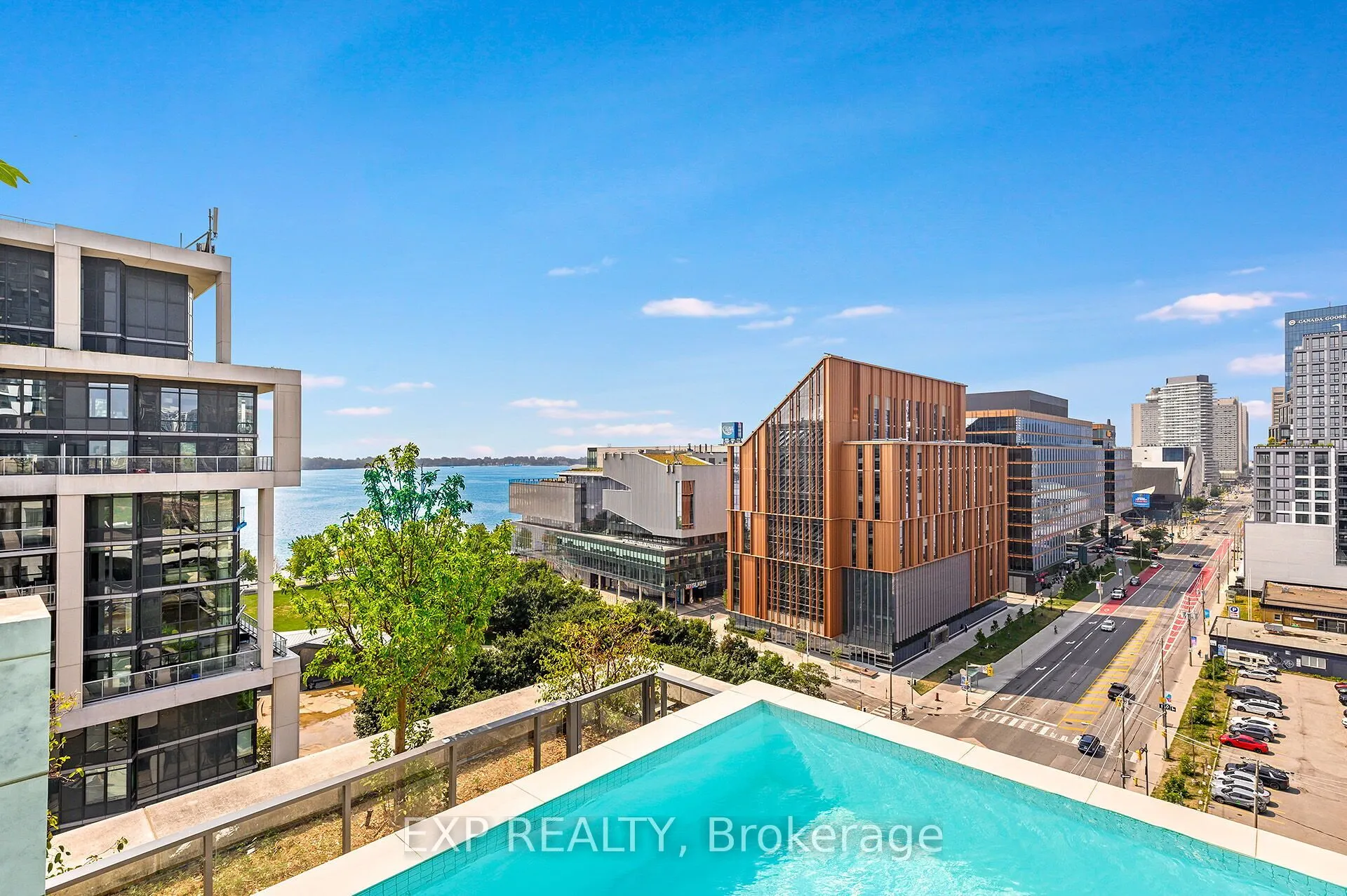 12 Bonnycastle Street N, #908