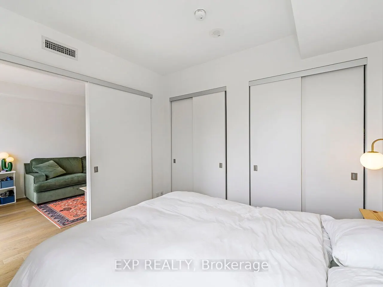 12 Bonnycastle Street N, #908
