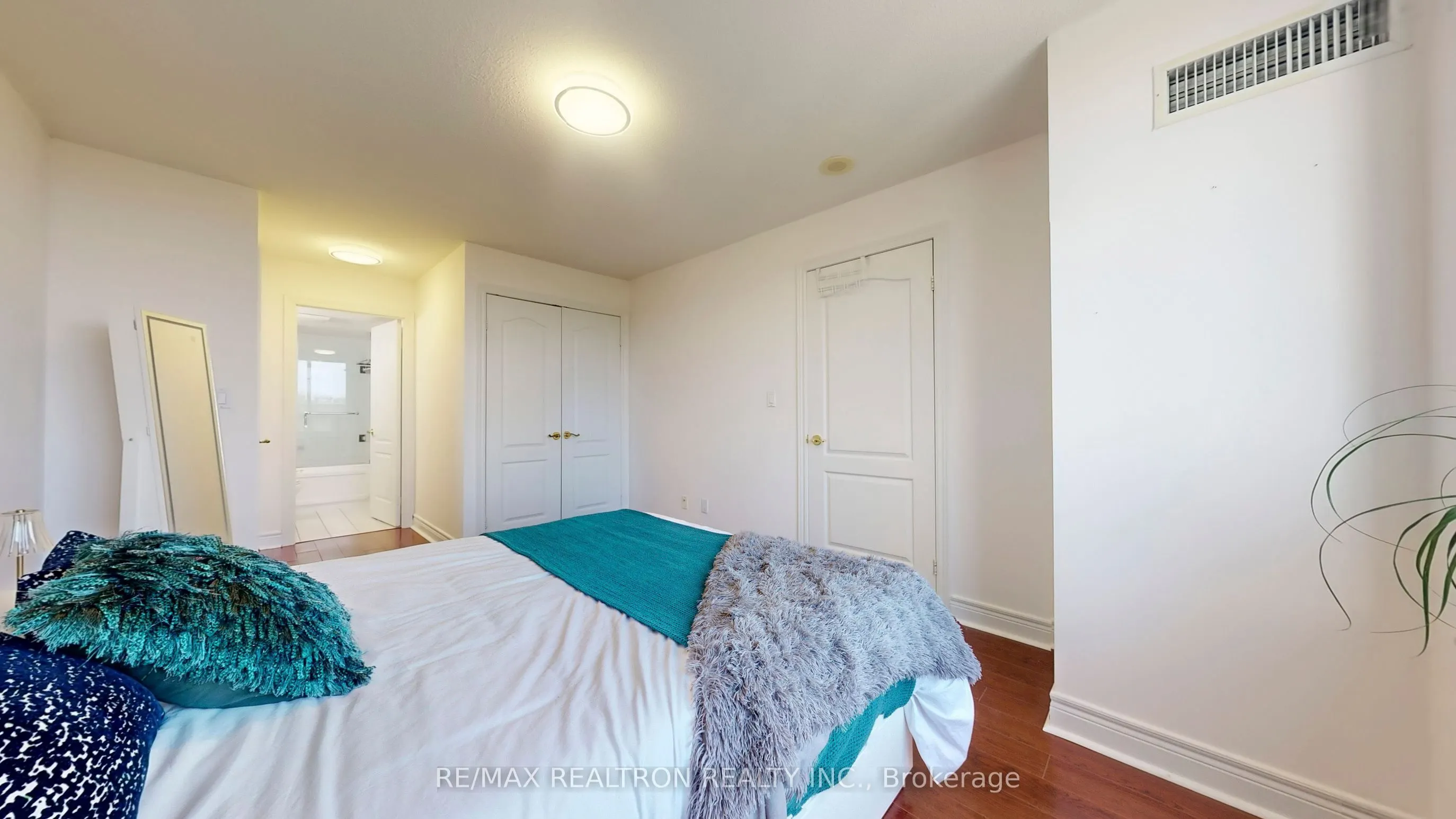 5418 Yonge Street, #506