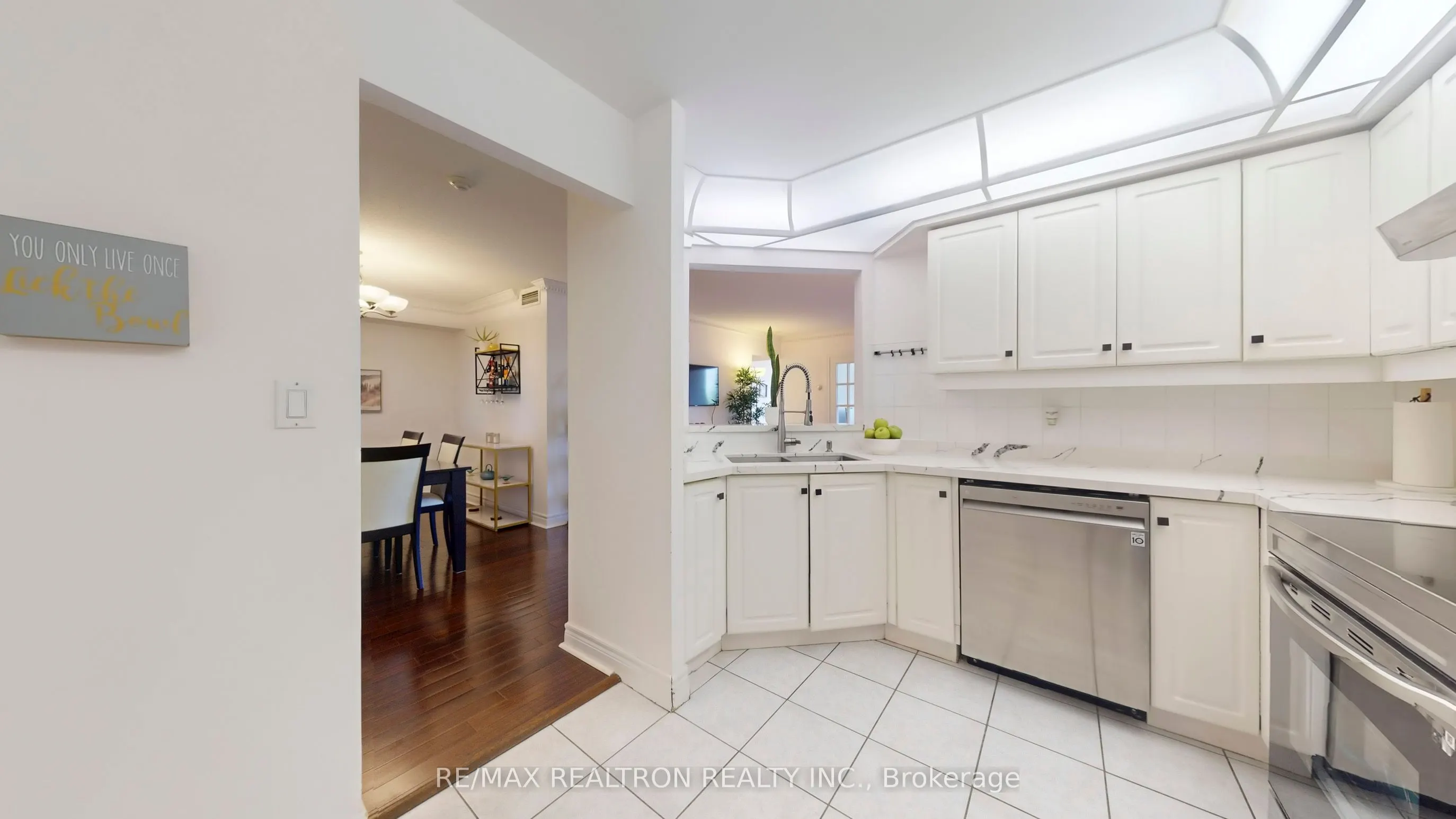 5418 Yonge Street, #506