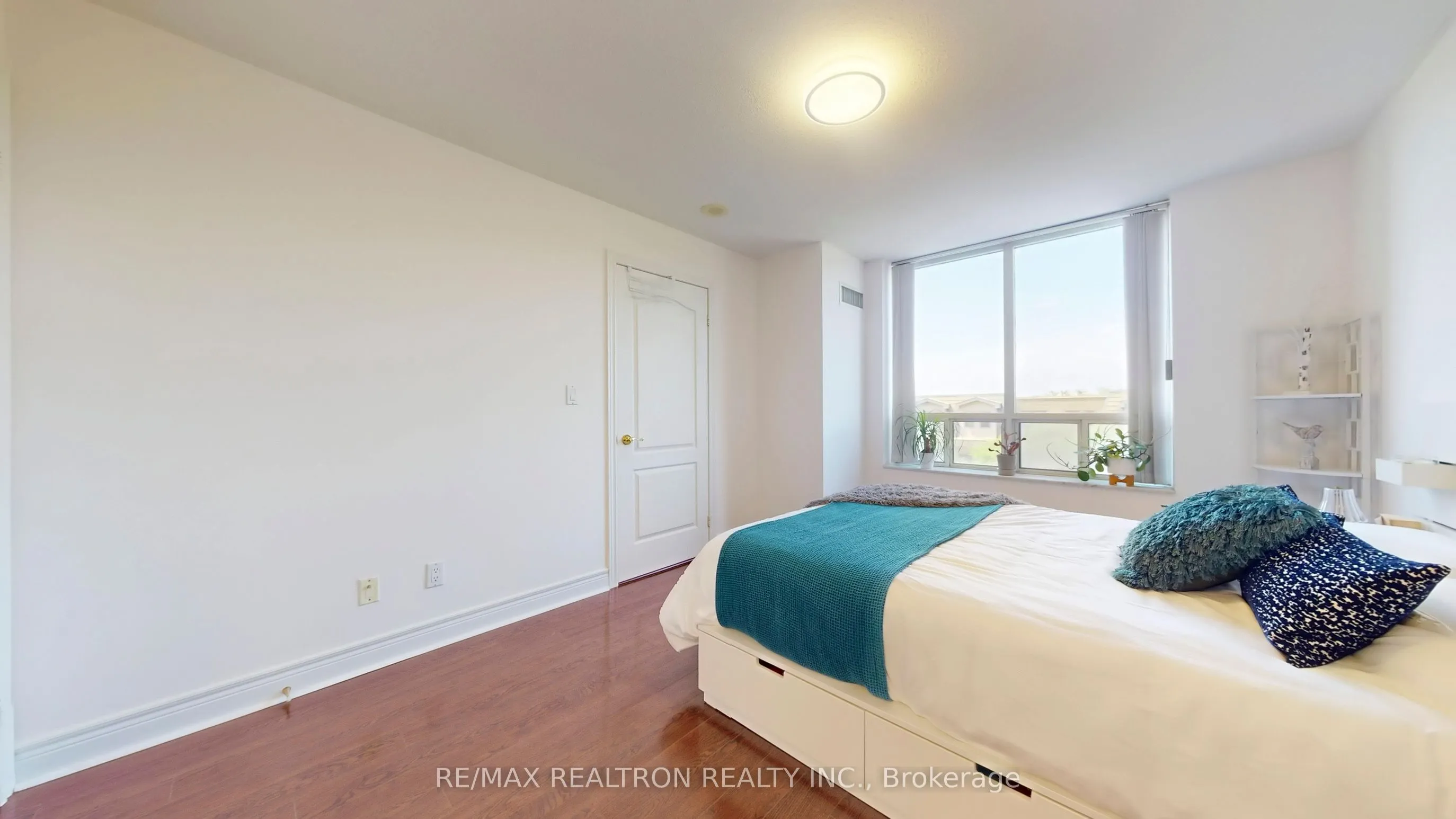 5418 Yonge Street, #506