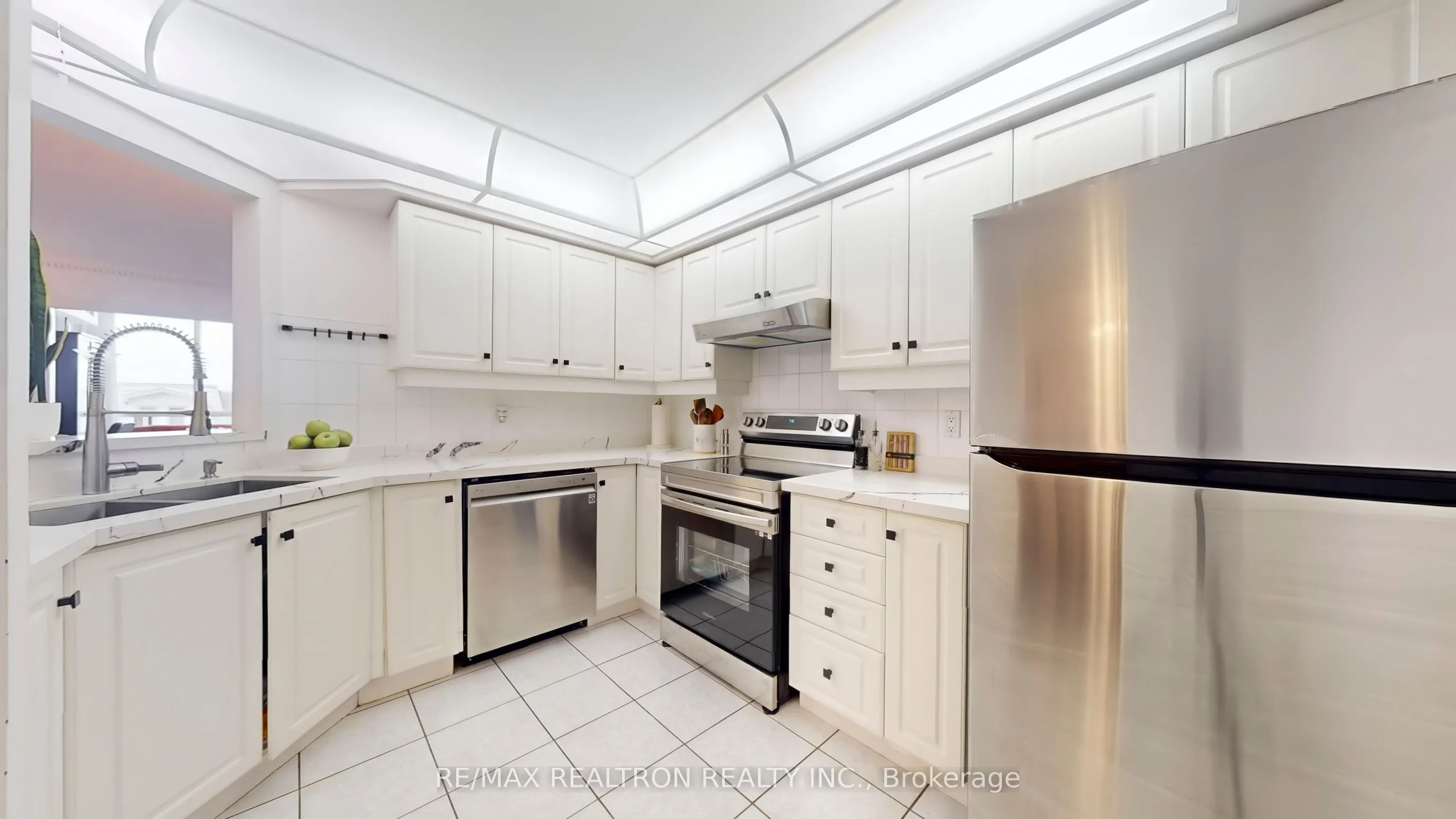 5418 Yonge Street, #506