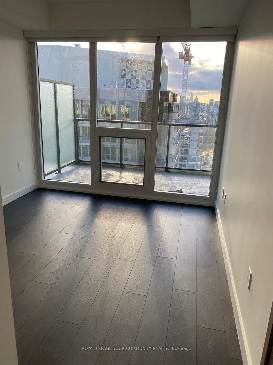 95 Mcmahon Drive, ##3906