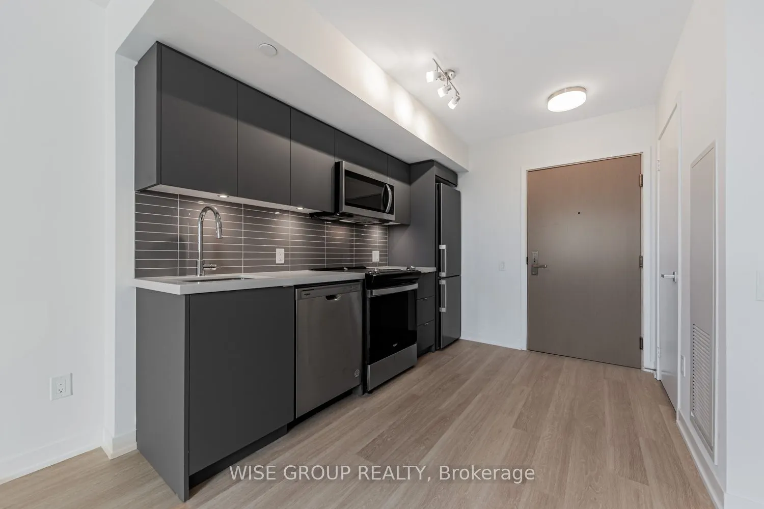 500 Wilson Avenue, #1219