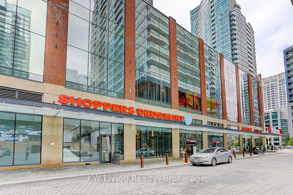19 Bathurst Street, #1612