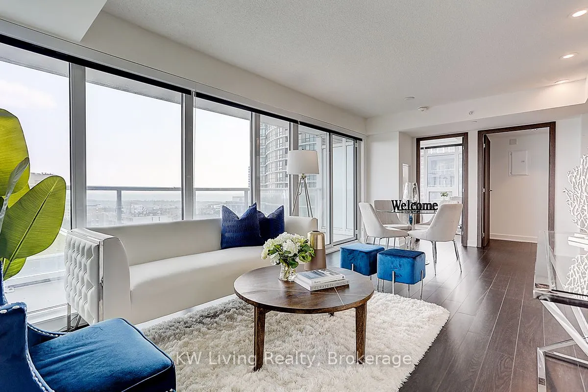 19 Bathurst Street, #1612