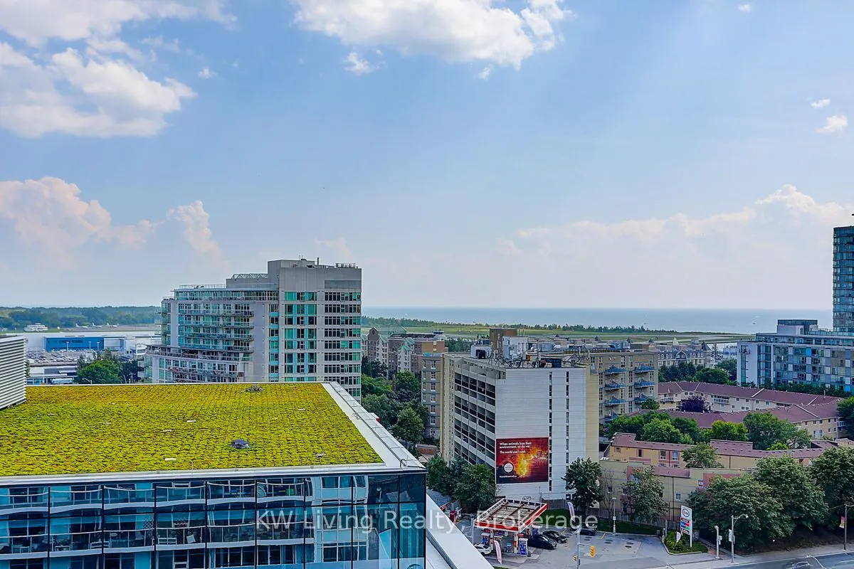 19 Bathurst Street, #1612
