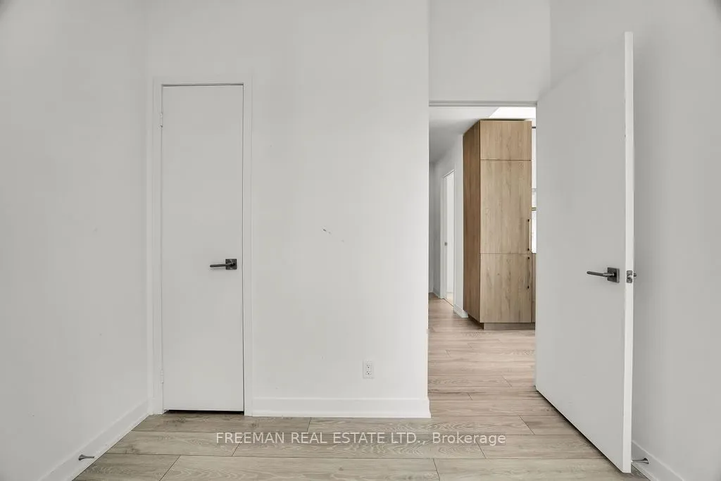 15 Holmes Avenue, #402