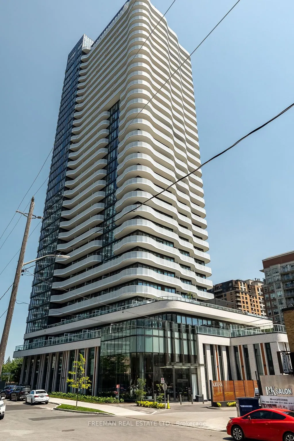 15 Holmes Avenue, #402