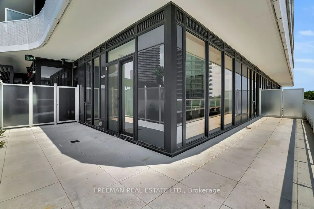 15 Holmes Avenue, #402