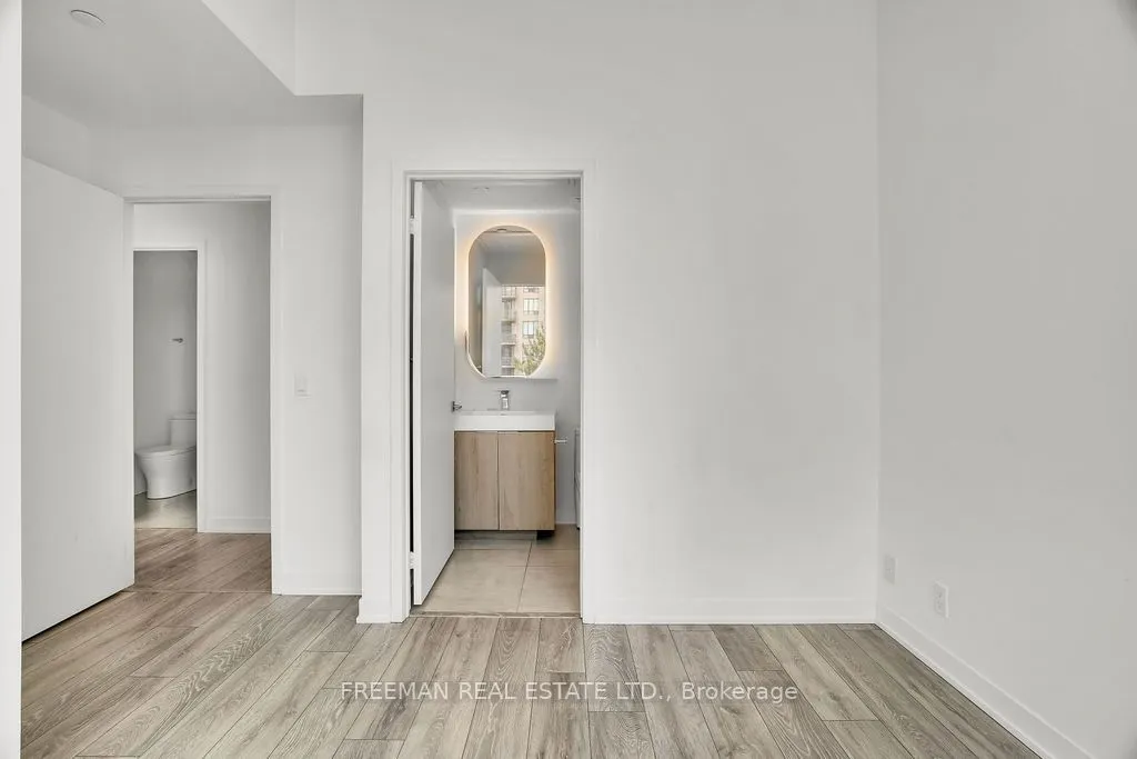 15 Holmes Avenue, #402