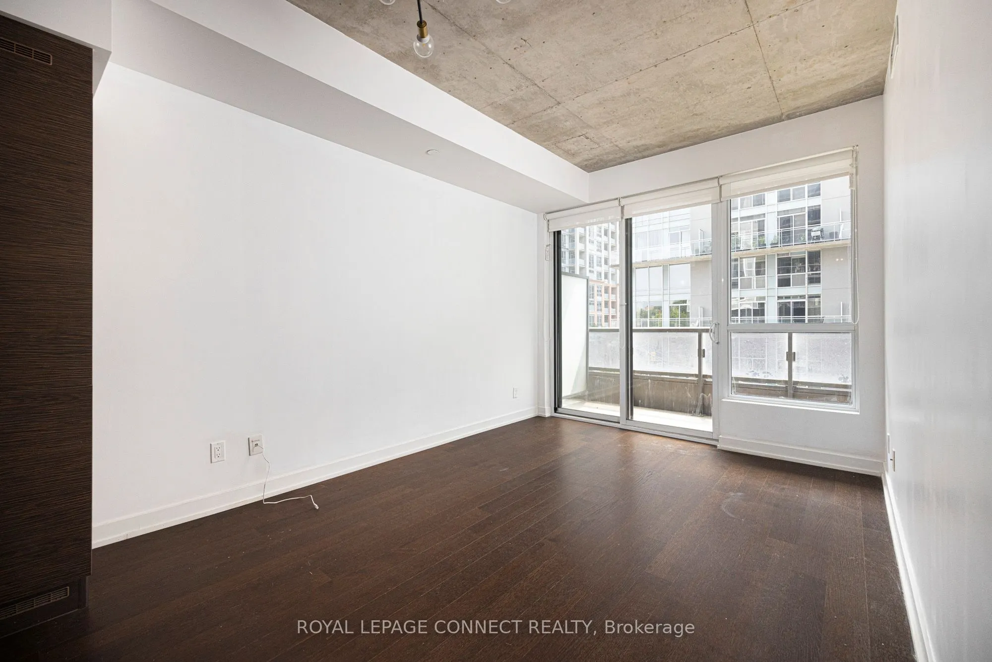 1030 King Street W, #323