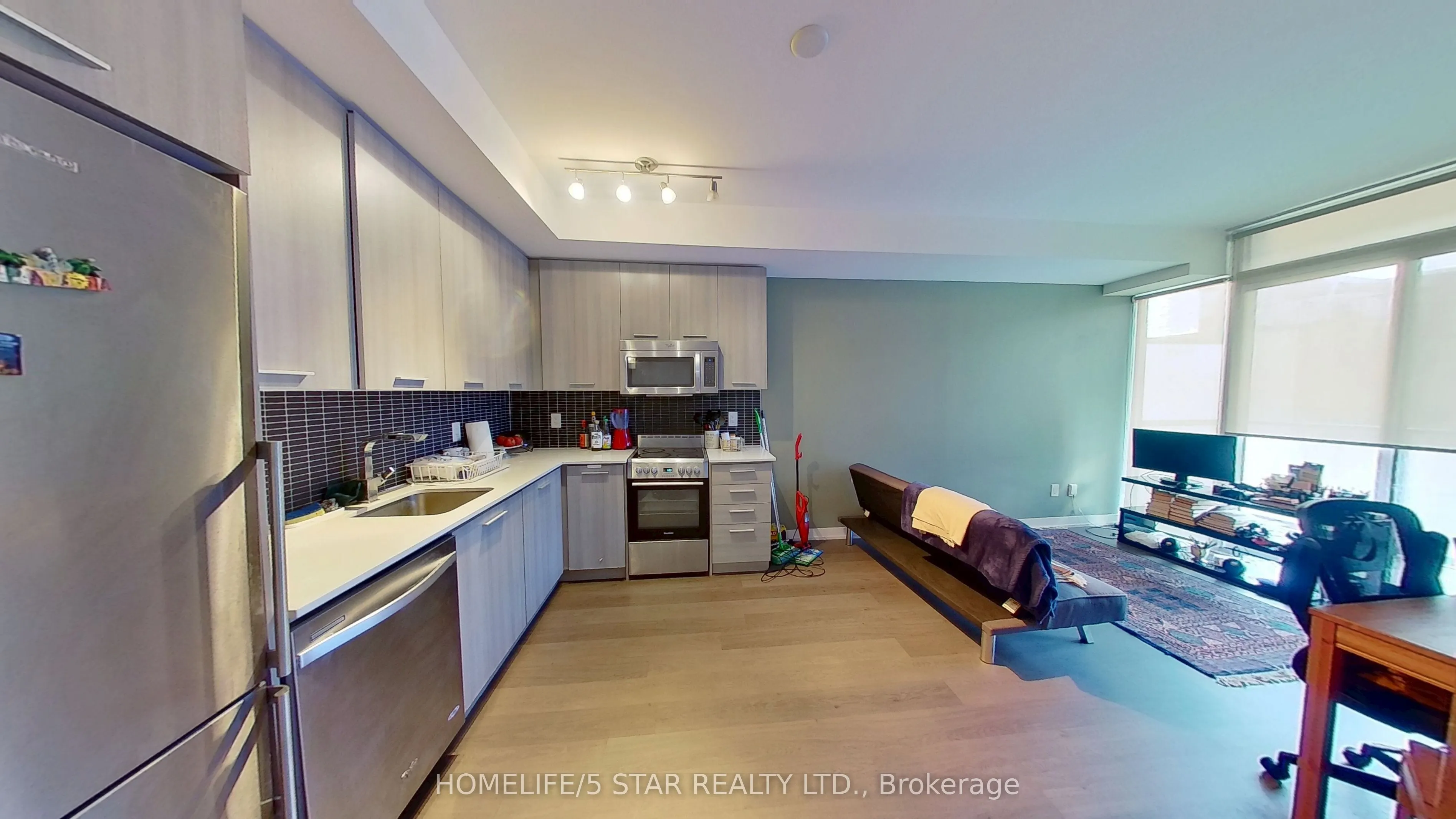 105 GEORGE Street, #302