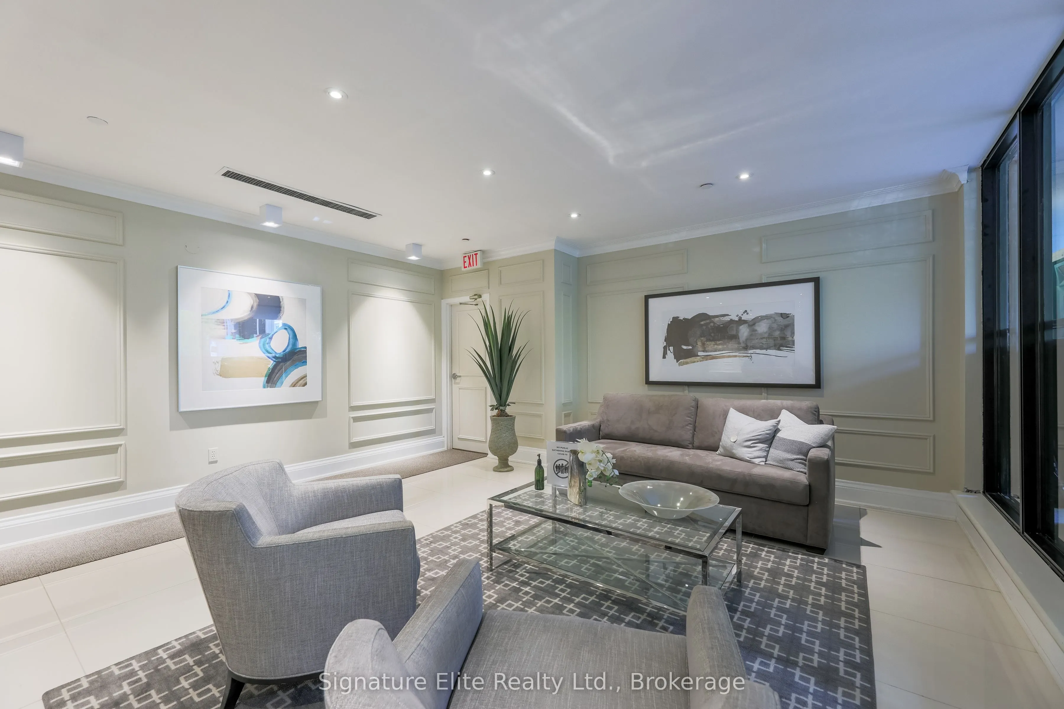 70 Montclair Avenue W, #203