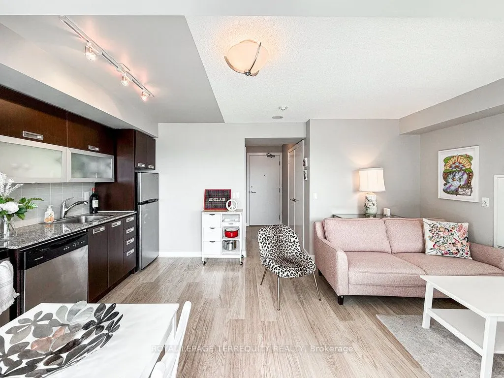 100 Western Battery Road, #1901