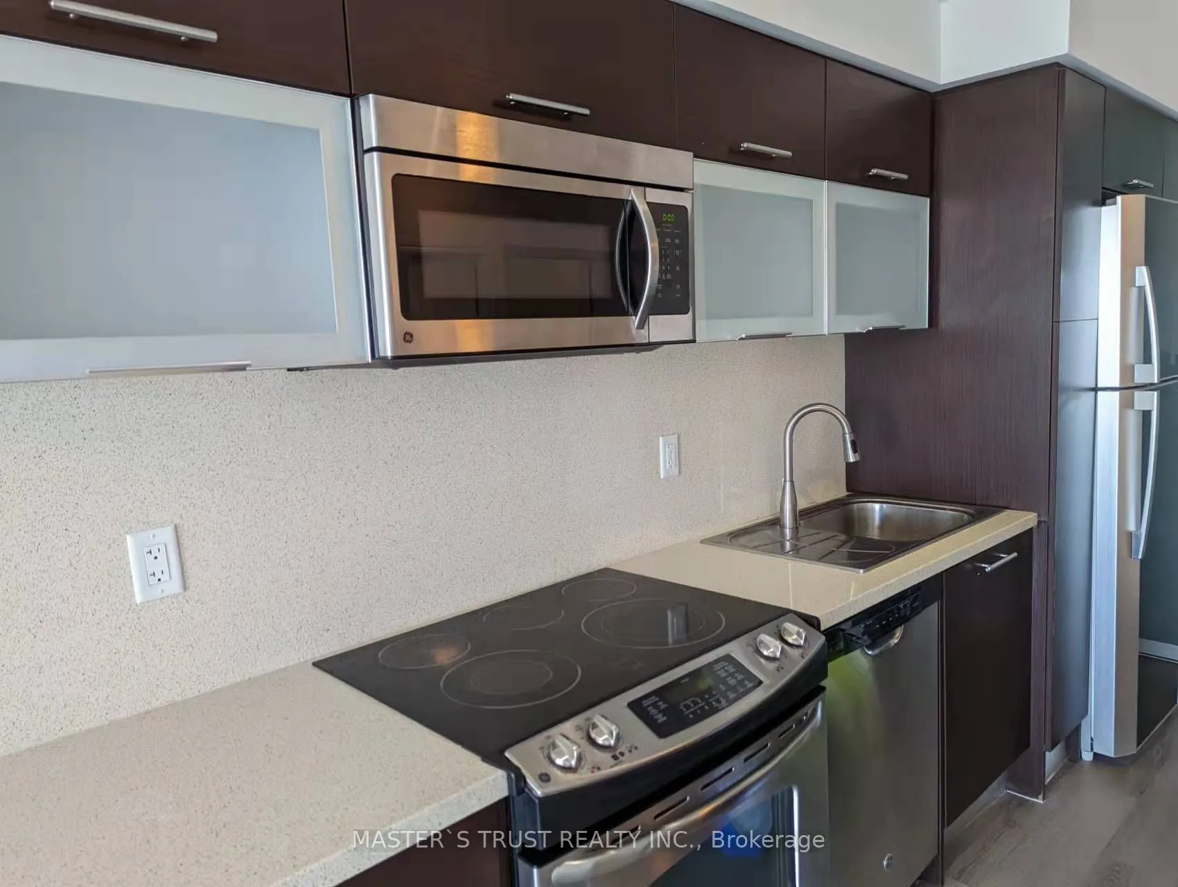 386 Yonge Street, #5504