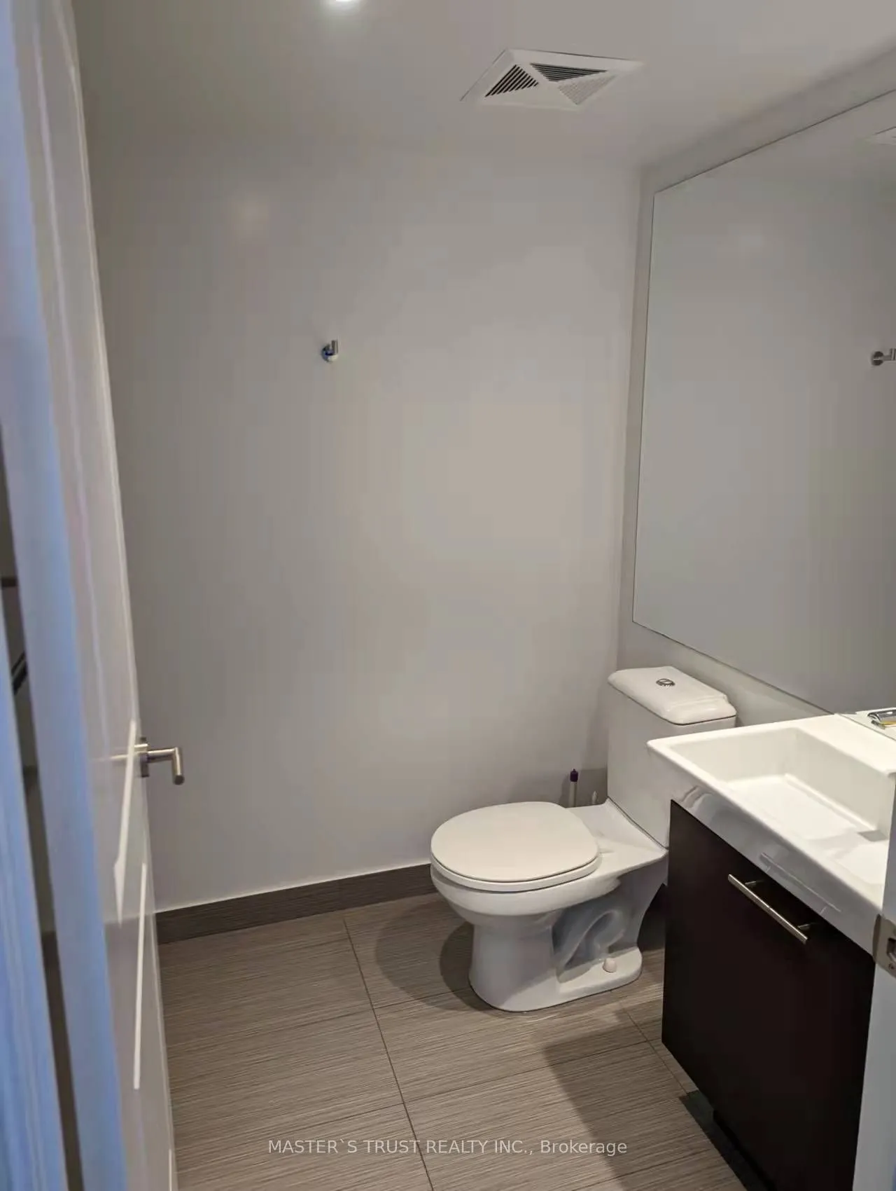 386 Yonge Street, #5504