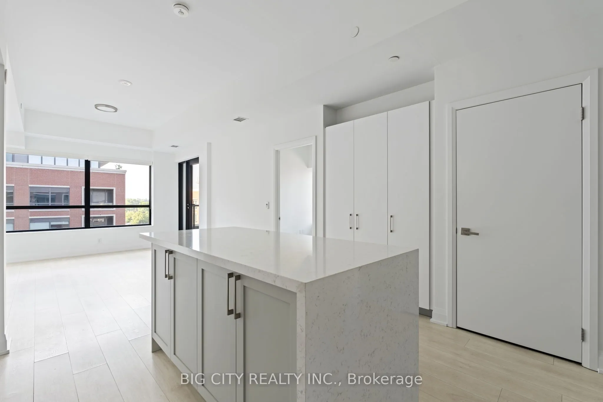 33 Frederick Todd Way, #605