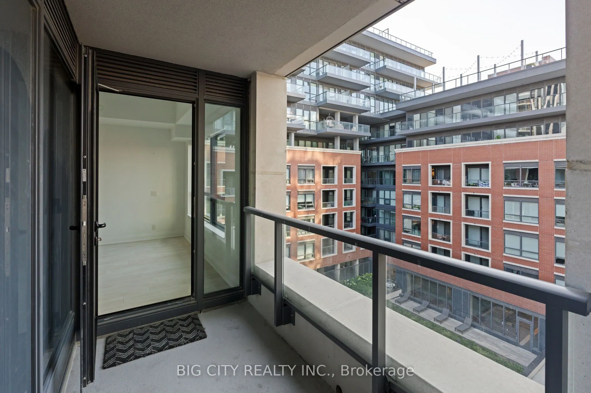 33 Frederick Todd Way, #605