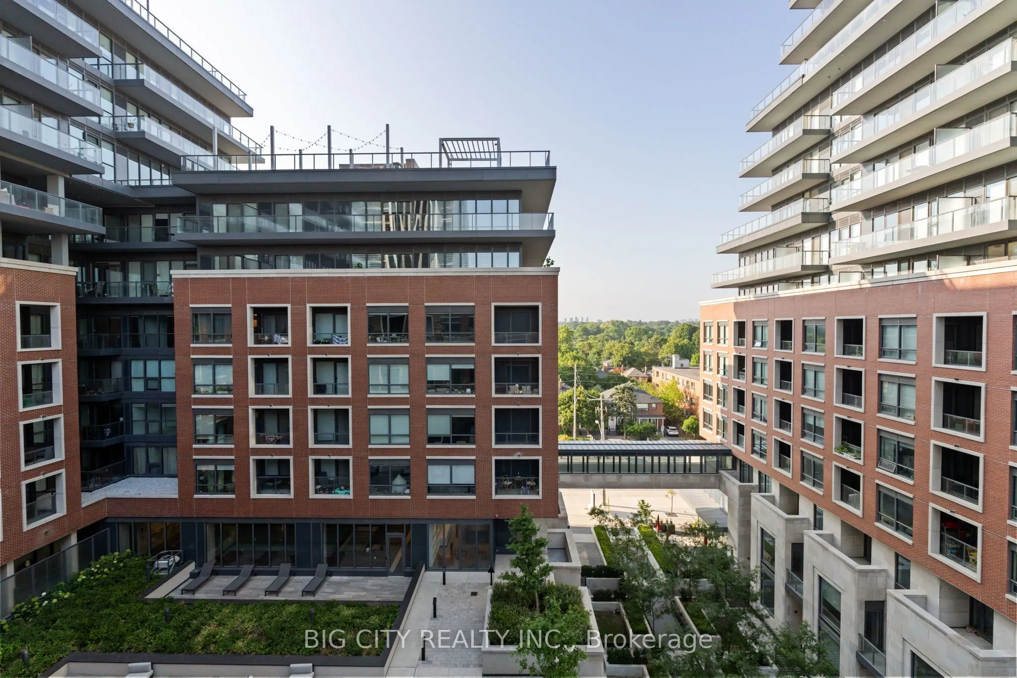 33 Frederick Todd Way, #605