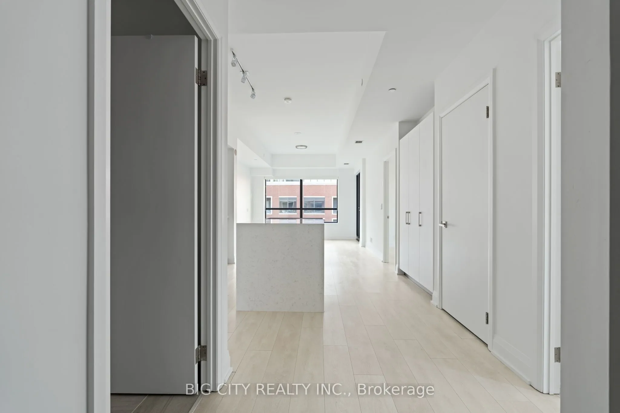 33 Frederick Todd Way, #605